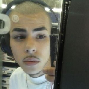 Meet your Posher, Roberto